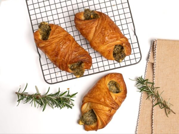 Spinach & Feta Roll