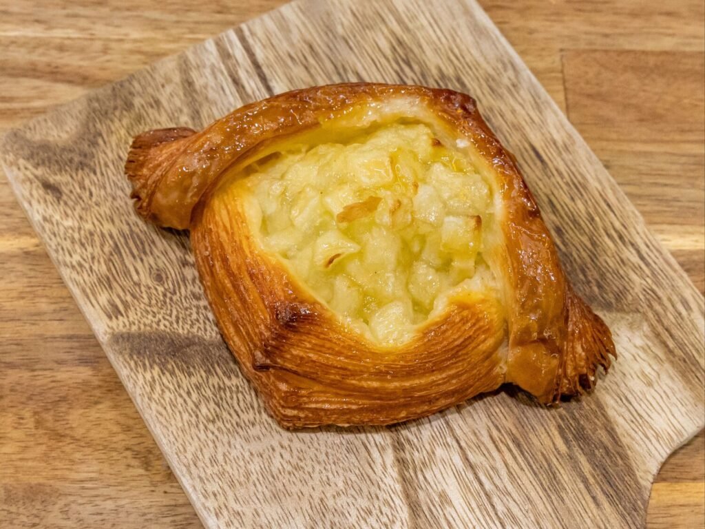 Danish – Apple